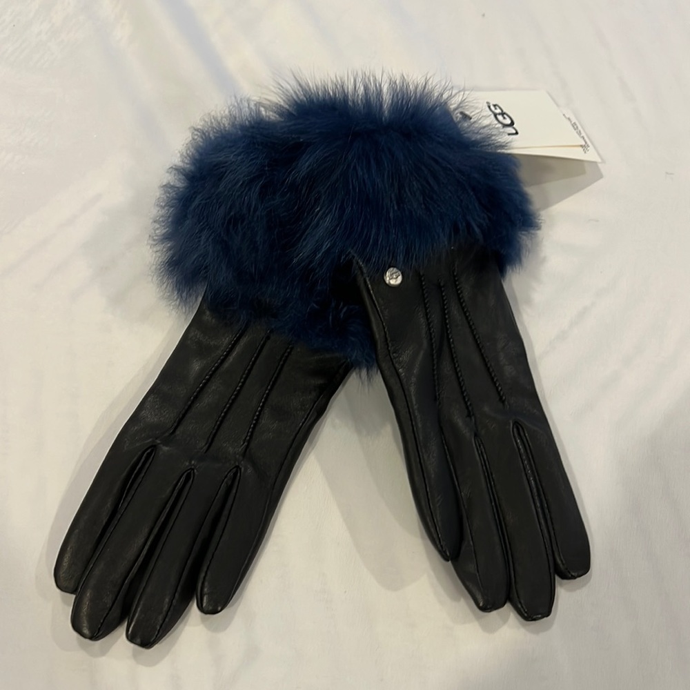 Medium UGG leather glove Blue/mixed color. Brand new!
